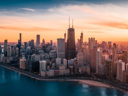 chicago skyline at dusk