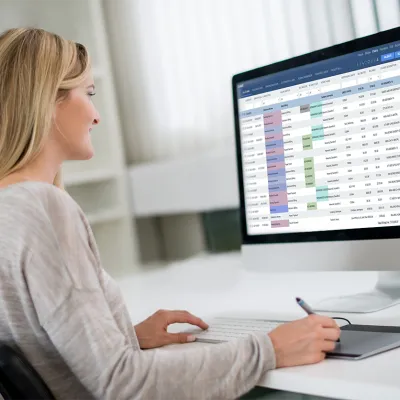 Person using Exa billing screen